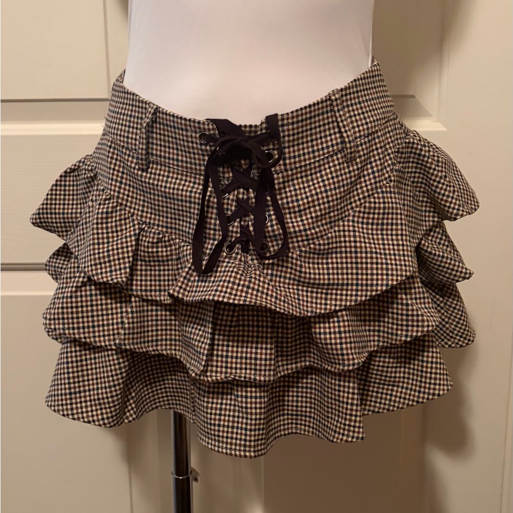 Hot Topic Checkered Ruffle Mini Skirt - Picture 8 of 9